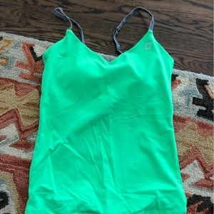 Lorna Jane Excel tank lime green / apple workout tank